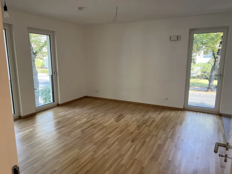 bezugsfreie Neubau-Wohnung 4 Z. | Tiefgarage | Berlin Lankwitz — photo 1